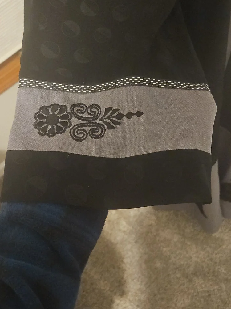 Eid, Ramadan Black And Gray Abaya - Picture 4 of 8